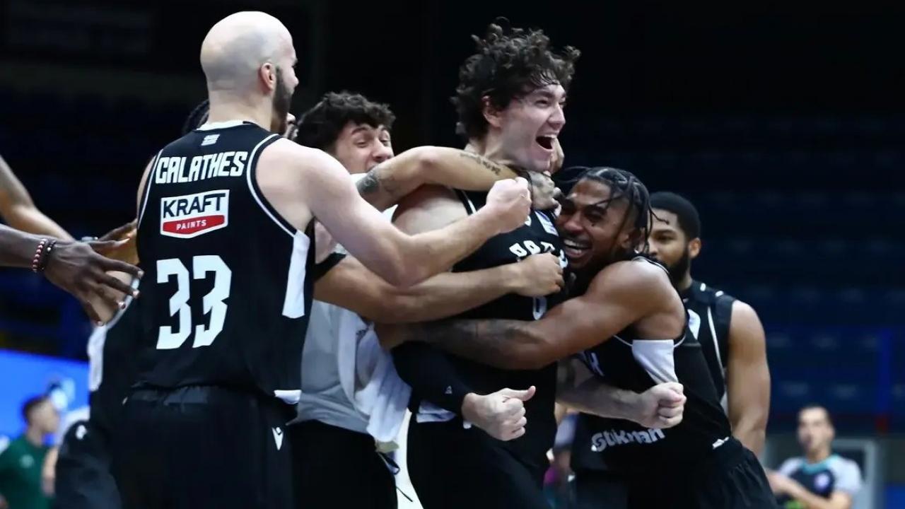 Süper Kupa'da finaldeler! Cedi Osman eski takımını yıktı