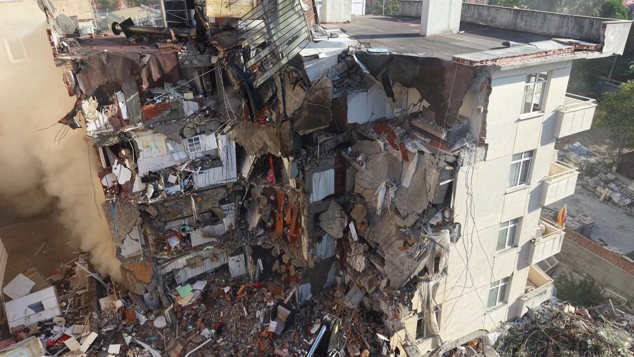 Maltepe'de çöken binada ölen 2 kişinin kimlikleri belli oldu - Haber 7 GÜNCEL