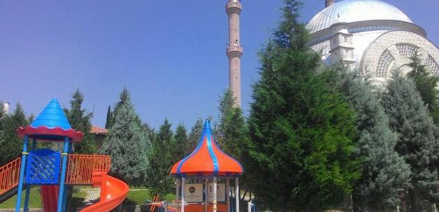 Beypazarı’nda parklar ve oyun alanları yenileniyor