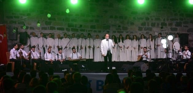 Antakya Medeniyetler Korosu, İzmir'de konser verdi