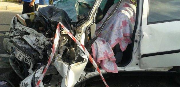 İzmir'de trafik kazası: 1 ölü, 10 yaralı