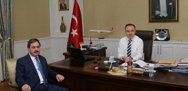 Başkan Eser'den Erzurum Valisi Altıparmak'a ziyaret