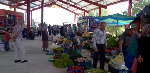 Yenifakılı'da kapalı pazar yeri hizmete açıldı
