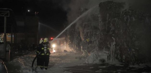 Kahramanmaraş'ta kağıt fabrikasında yangın