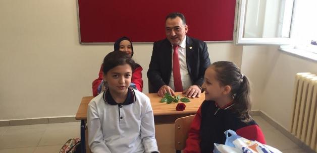 AK Parti Kütahya Milletvekili Nazlı, yeni eğitim-öğretim yılını kutladı