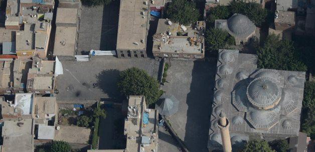 AA, terör olaylarının yaşandığı Sur ilçesini havadan görüntüledi