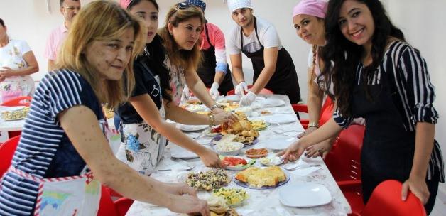 Erdemli Halk Eğitim Merkezi aşçı çırağı kursu açtı