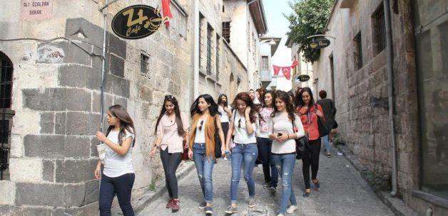 Üniversite öğrencilerine Gaziantep tanıtıldı