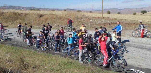 Aydıncık ilçesinde bisiklet turu düzenlendi