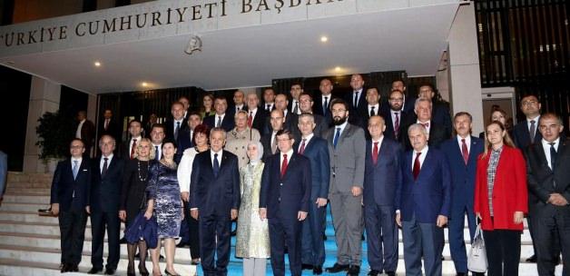 Başbakan Davutoğlu İzmir'de