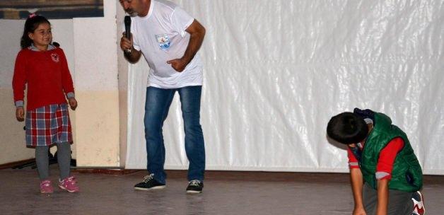 Gelibolu'da çocuklara hayvan hakları semineri