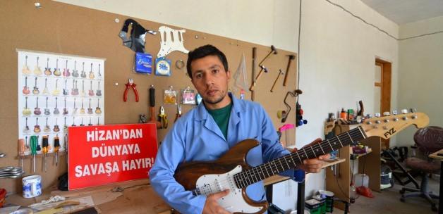 Terör olayları Bitlisli gitar üreticisini de vurdu