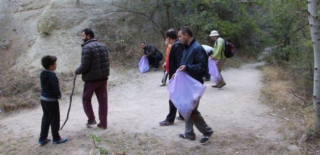 Kapadokya vadilerinde gönüllü çevre temizliği