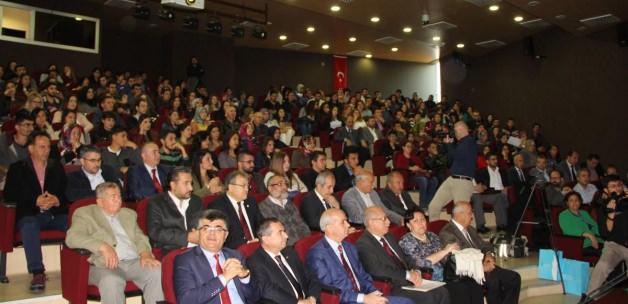 "Türk Tarihinde Cumhuriyet Zamanı Konferansı"