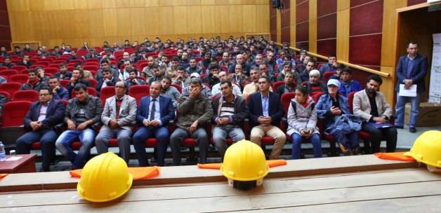 Mut'ta iş makinesi operatörleri yetiştirme kursu başladı