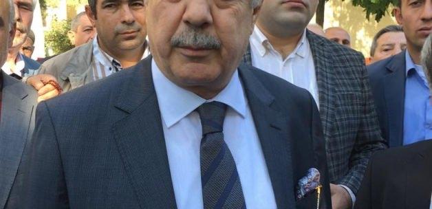 Milletvekilleri mazbatalarını alıyor