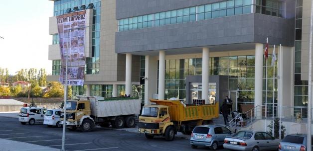 Erciş Belediyesi yeni hizmet binasına taşındı