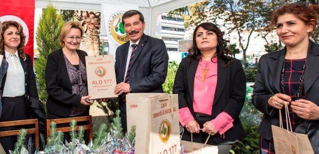 İzmir'de organ bağışında bulunanlara fidan hediye edildi