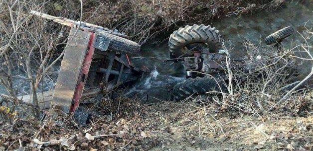 Kahramanmaraş'ta traktör devrildi: 1 ölü, 2 yaralı