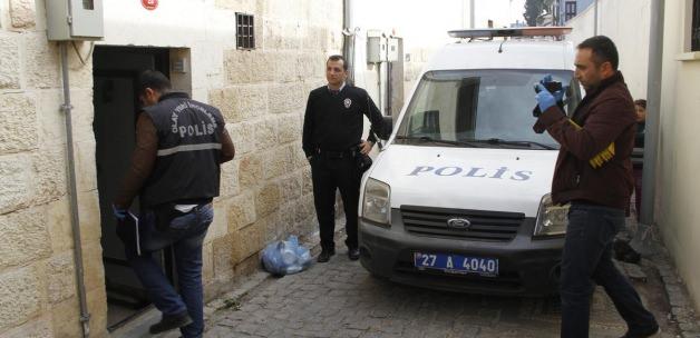 Yanan kabloların dumanından zehirlenen kadın öldü