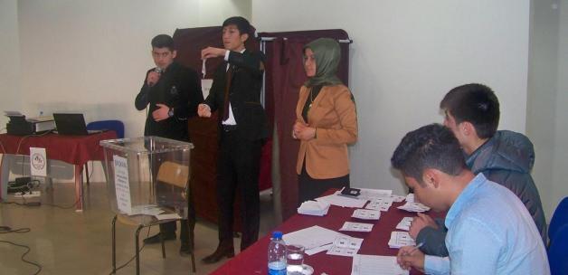 Çubuk'ta öğrenci meclisi seçimleri