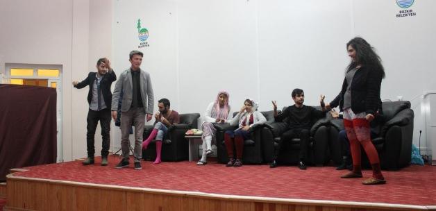 Bozkır'da "Yalancı" oyunu sahnelendi