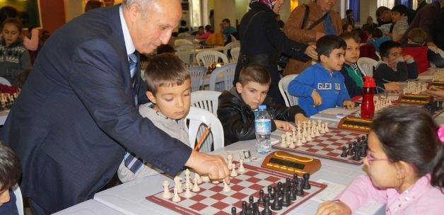 Çubuk'ta Atatürk Haftası Satranç Turnuvası başladı