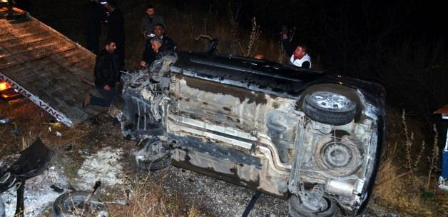 Burdur'da otomobil şarampole devrildi: 7 yaralı