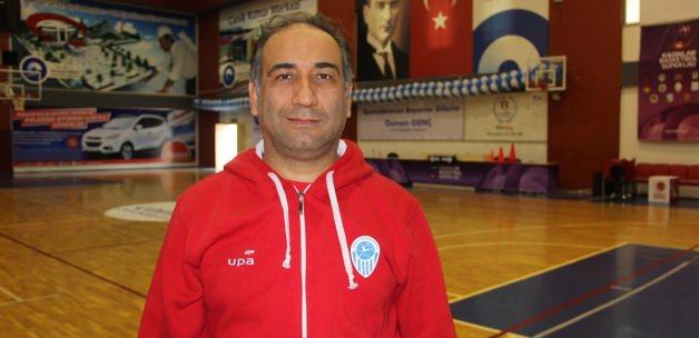 Samsun Canik Belediyespor Başantrenörü Öztürk: