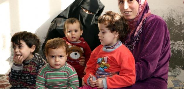Suriyeli anne, engelli çocukları için yardım bekliyor