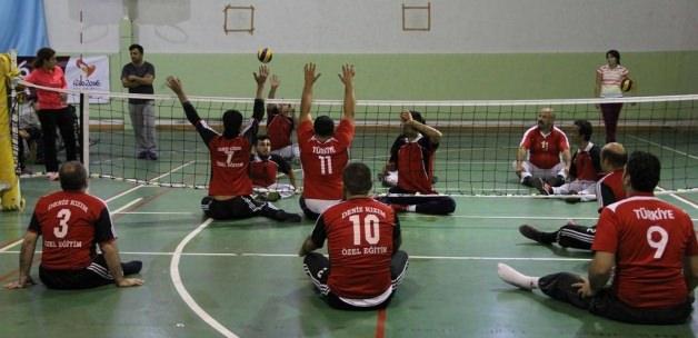 Oturarak Voleybol Türkiye Şampiyonası Konya'da yapıldı