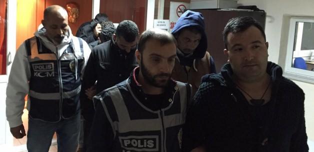 İzmir'deki göçmen kaçakçılığı operasyonları