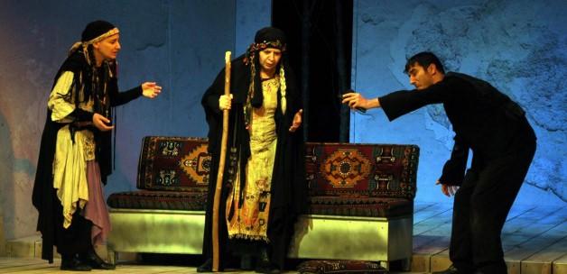"Töre" oyunu Eskişehir'de sahnelendi