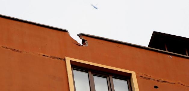 Diyarbakır'da roketatar mermisi çatıya isabet etti