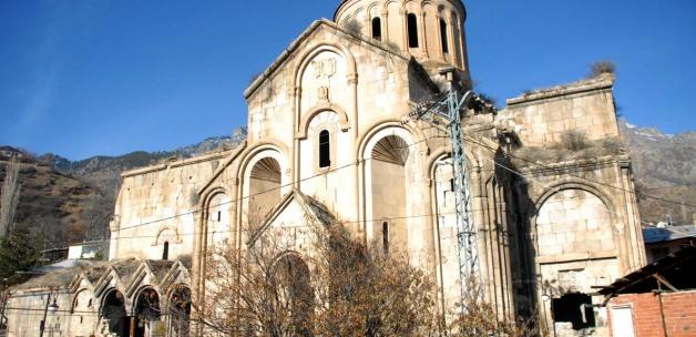 Tarihi kilisenin restorasyonuna Gürcistan'dan "diplomatik engel"