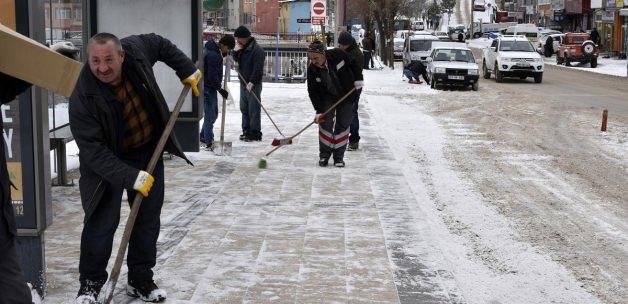 Gümüşhane Belediyesinin karla mücadele çalışmaları