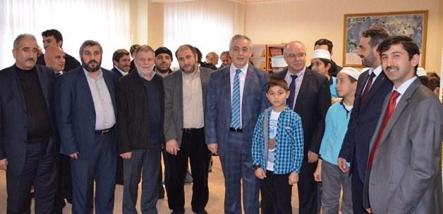 İnsan Vakfı'ndan 20 Okula 40 Mescit