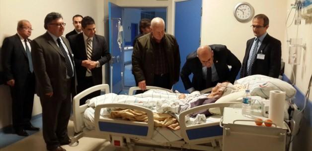 AK Parti Tekirdağ Milletvekili Akgün'den hastalara ziyaret