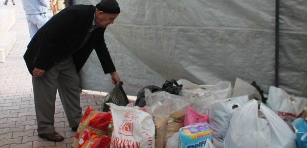 Bucak'ta Bayırbucak Türkmenleri'ne yardım kampanyası