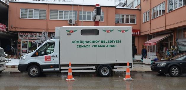 Gümüşhacıköy Belediyesi'ne yeni cenaze aracı alındı