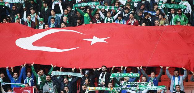 Amedspor taraftarı tribünden tweet atınca...