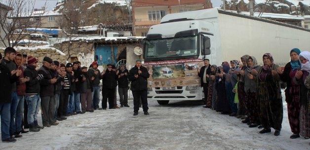 Afyonkarahisar'dan Bayırbucak Türkmenlerine yardım