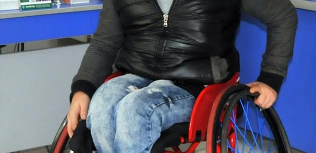 Milli sporcu, özel tekerlekli sandalyesine kavuştu