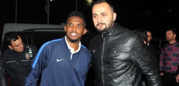 Eto'o galibiyeti Morais'e armağan etti