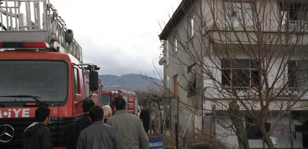 Çorum'un Osmancık ilçesinde ev yangını