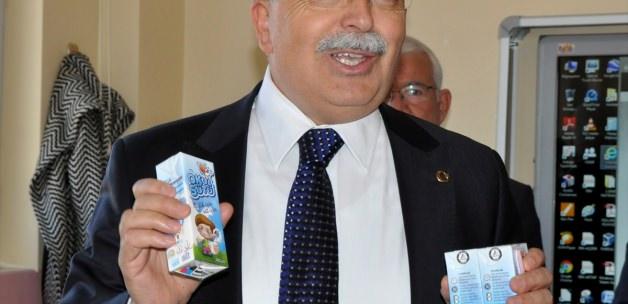 Tokat'ta öğrencilere okul sütü dağıtıldı