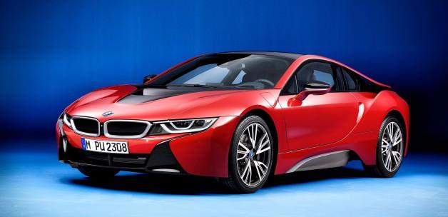 BMW i8 kızardı