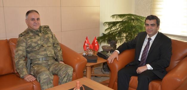 4. Kolordu Komutanı Korgeneral Gürak'tan, Vali Düzgün'e ziyaret