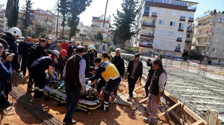 Antalya'da inşaatta göçük: 4 yaralı