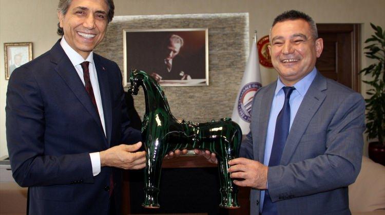 Fatih Belediye Başkanı Demir'den ÇOMÜ'ye ziyaret